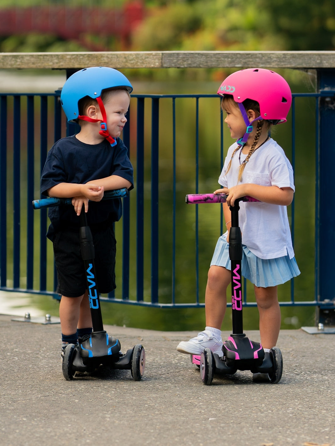 Madd Gear Zinger 3 Wheeled Scooter Red