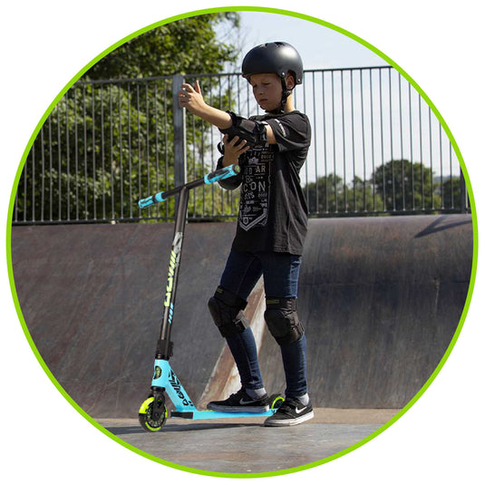 Madd Gear Kick Renegade 21 Kids Stunt Scooter - Blue/Green - Madd Gear